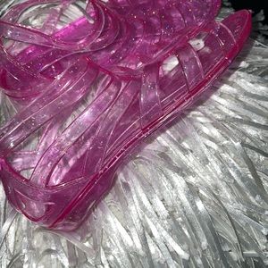 New. Girls pink jellies size 13/1